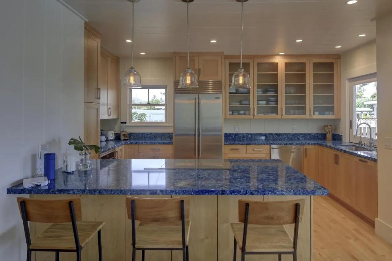 Gorgeous Renovated 1937 Plantation Style Beach House 50 Steps To The Center Of The Beach Home Kailua Amerikai Egyesült Államok