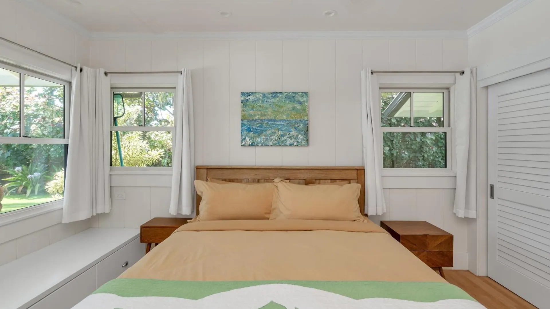 Gorgeous Renovated 1937 Plantation Style Beach House 50 Steps To The Center Of The Beach Home Kailua Nyaraló