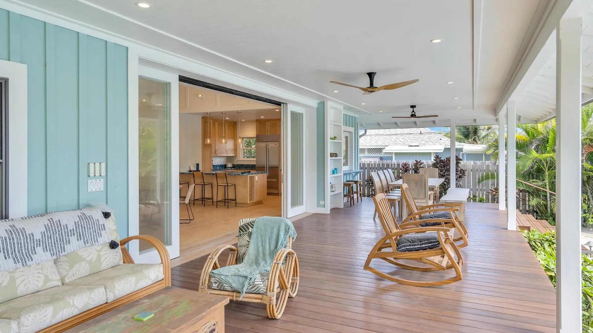 Gorgeous Renovated 1937 Plantation Style Beach House 50 Steps To The Center Of The Beach Home Kailua