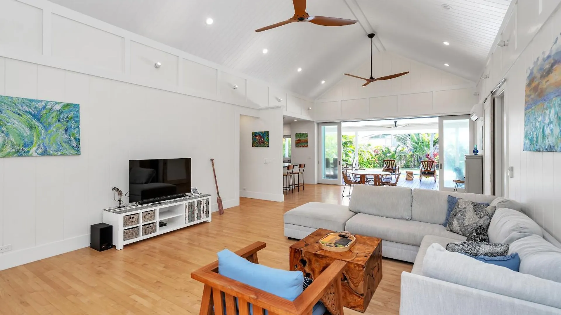 Gorgeous Renovated 1937 Plantation Style Beach House 50 Steps To The Center Of The Beach Home Kailua Nyaraló